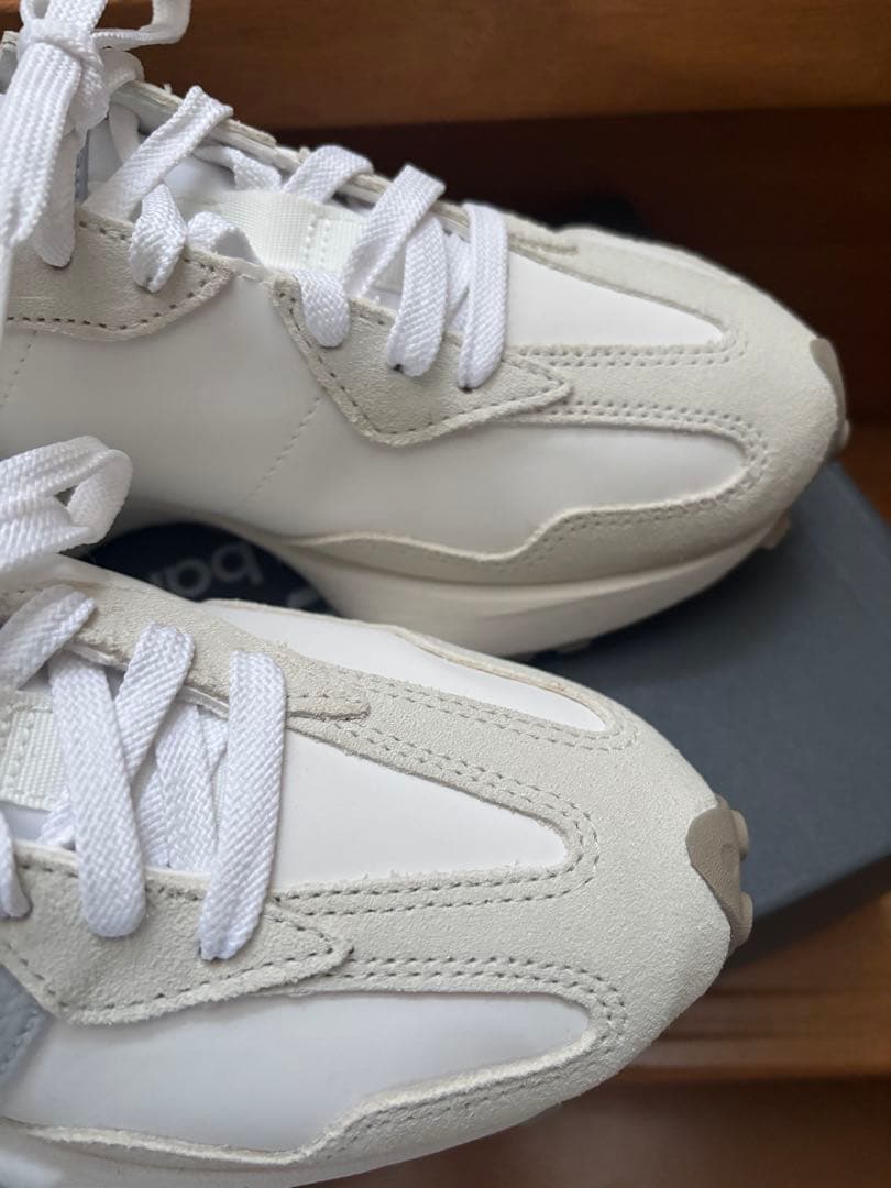 ニューバランス WS327 レディース スニーカー タグ無し　新品未使用