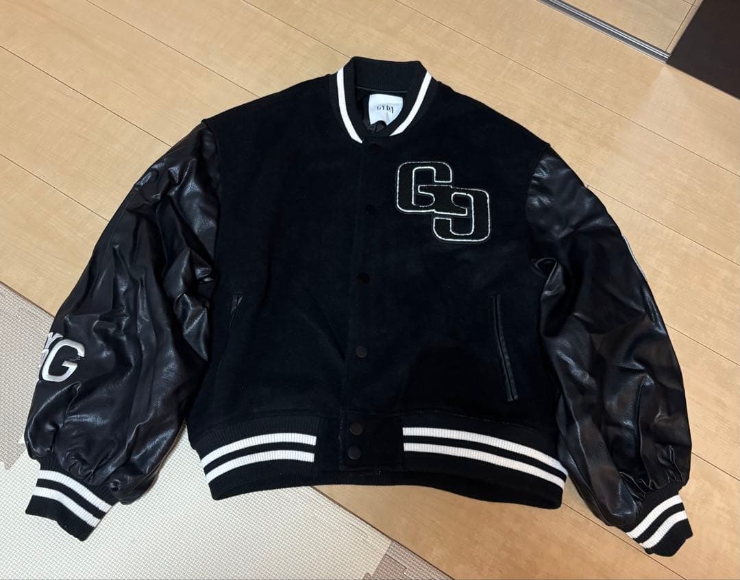 美品！GYDA Gnarly & Dainty スタジャン 黒