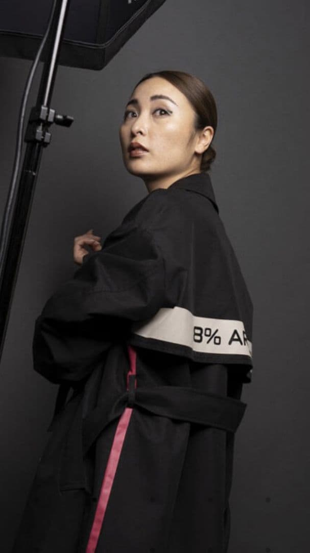 新品タグ付き☆トーマスマグパイアートプリント トレンチコートブラック