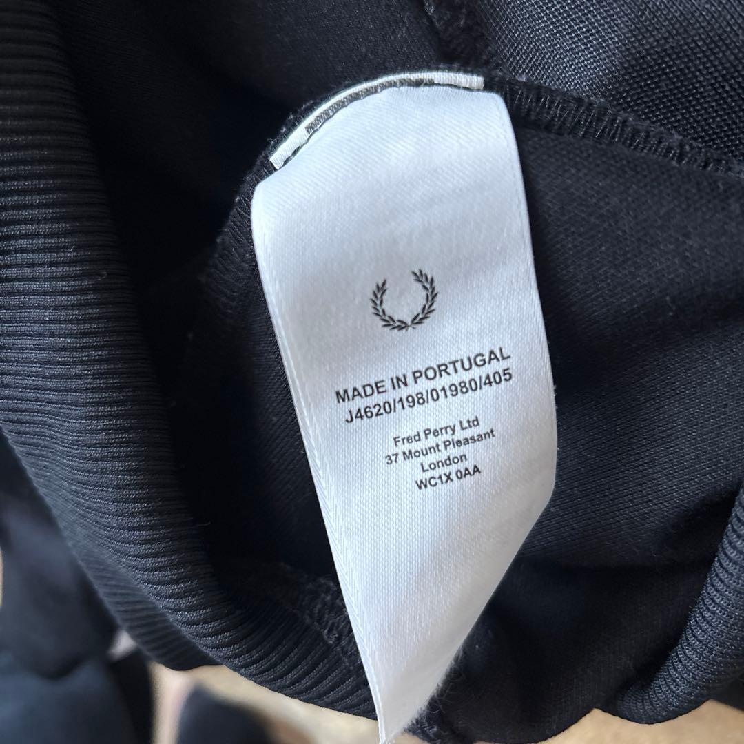 フレッドペリー 黒 ジッパージャージ