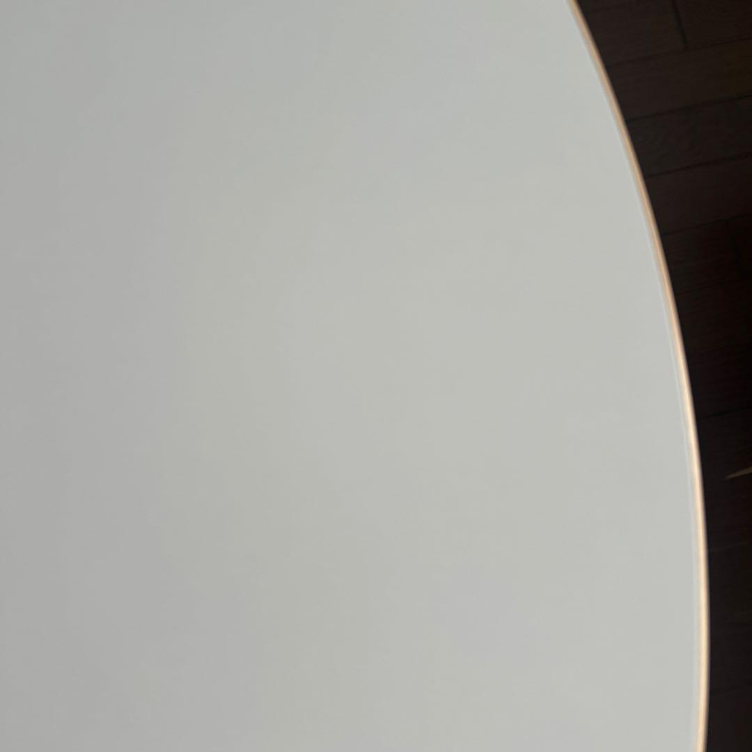 artek アルテック　テーブル 90C（d. 60）ホワイト ラミネート