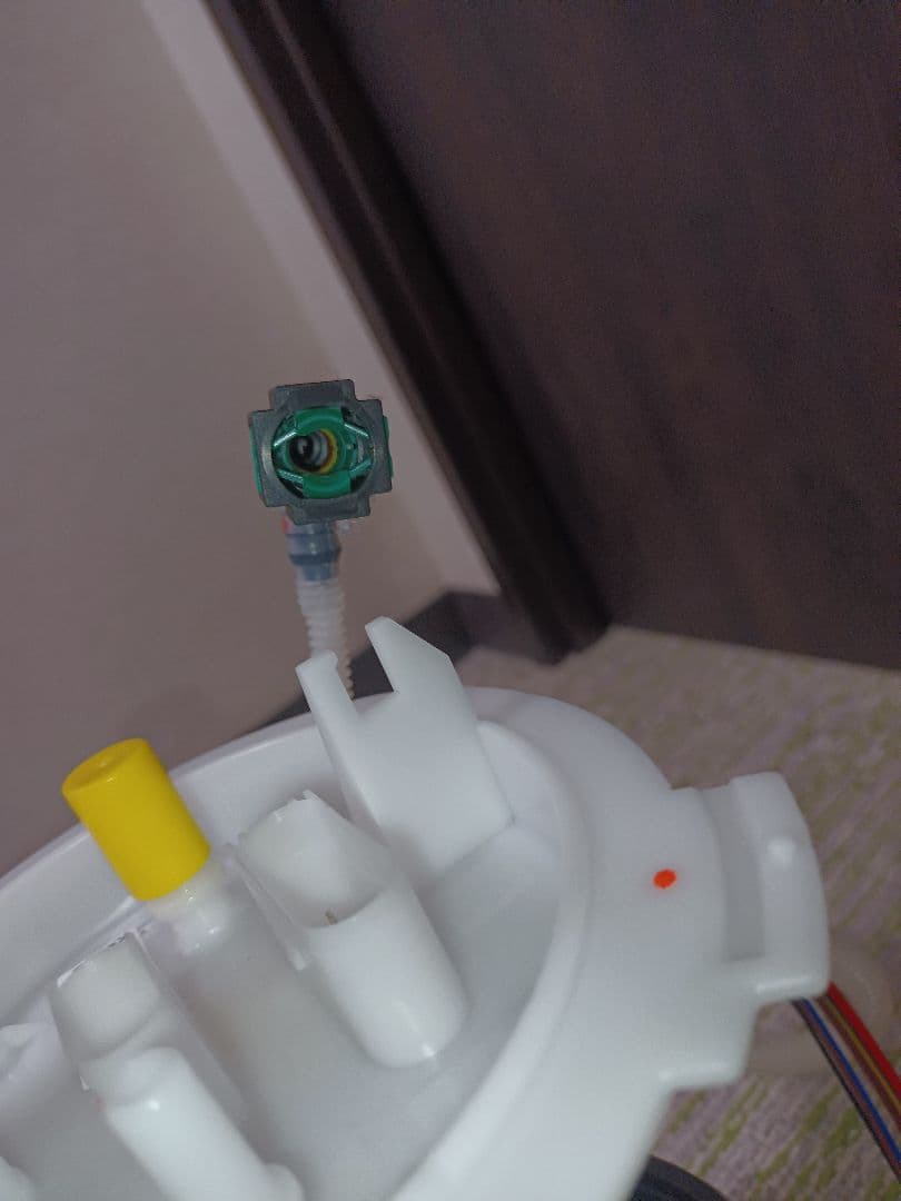 シャラン7NCAV用燃料ポンプ 配線ハーネスOリング付き