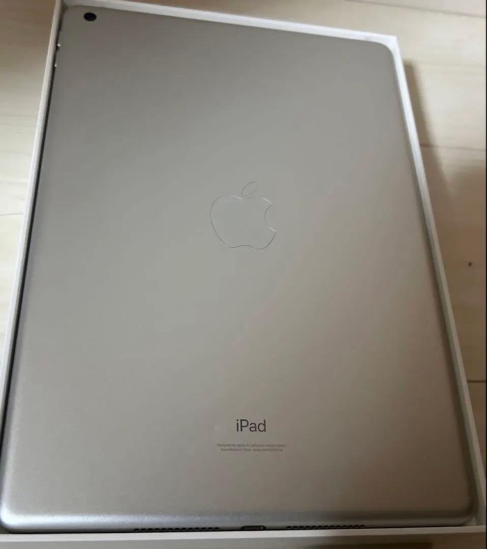 た*き様 iPad (第9世代) 64GBシルバー充電器付　Wi-Fiモデル　A