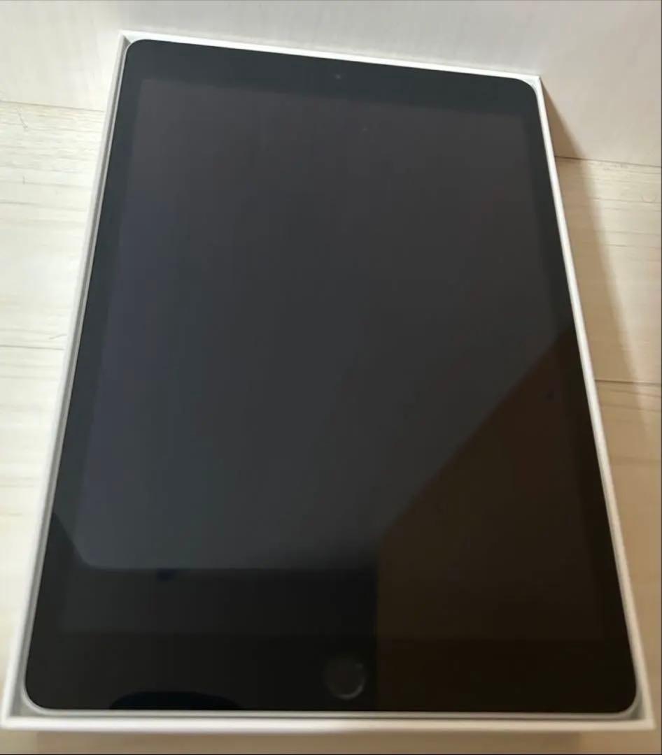 た*き様 iPad (第9世代) 64GBシルバー充電器付　Wi-Fiモデル　A