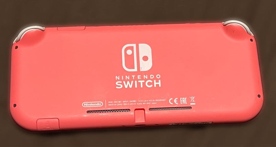 Nintendo Switch Light（本体のみ）コーラルピンク
