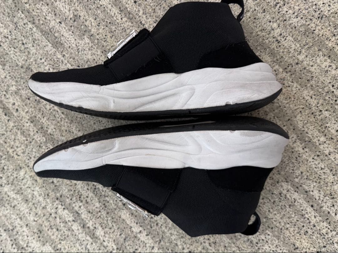 ぬ*ん様 +diana プラスダイアナ クリスタルバックル ニットソックススニー