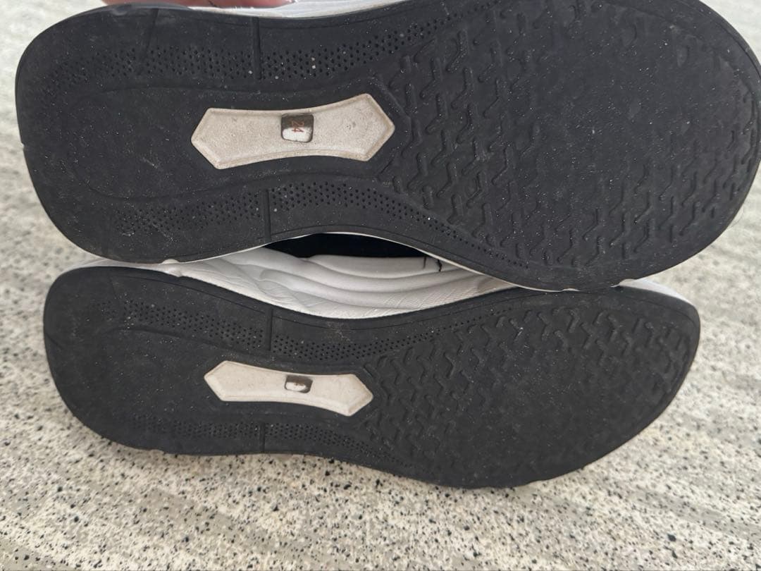 ぬ*ん様 +diana プラスダイアナ クリスタルバックル ニットソックススニー