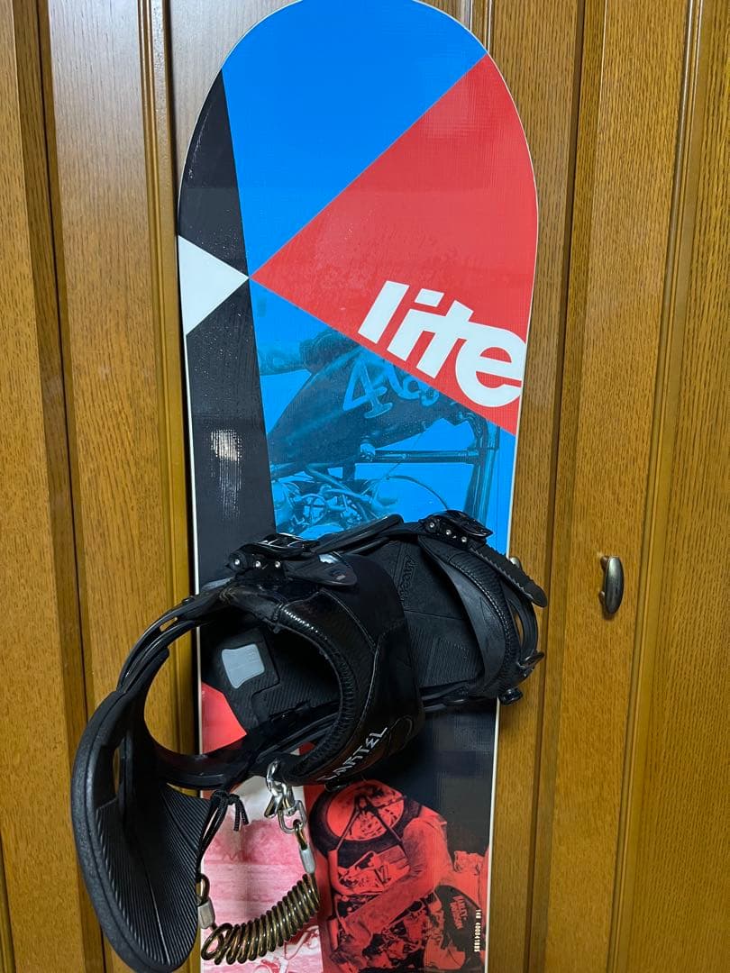 FNTC lite スノーボード×BURTON CARTELビンディング付き