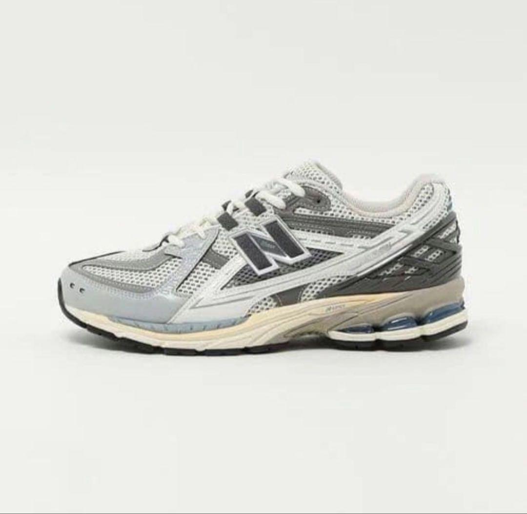 美品ニューバランス スニーカー U1906NA 24.5cm