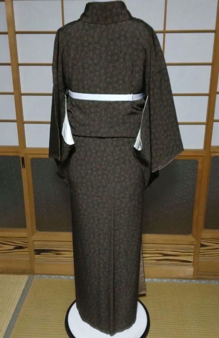 江戸小紋【黒岩秀硯】袷正絹　黒地に茶系ヤッコシャレ柄　肩身丈151裄66