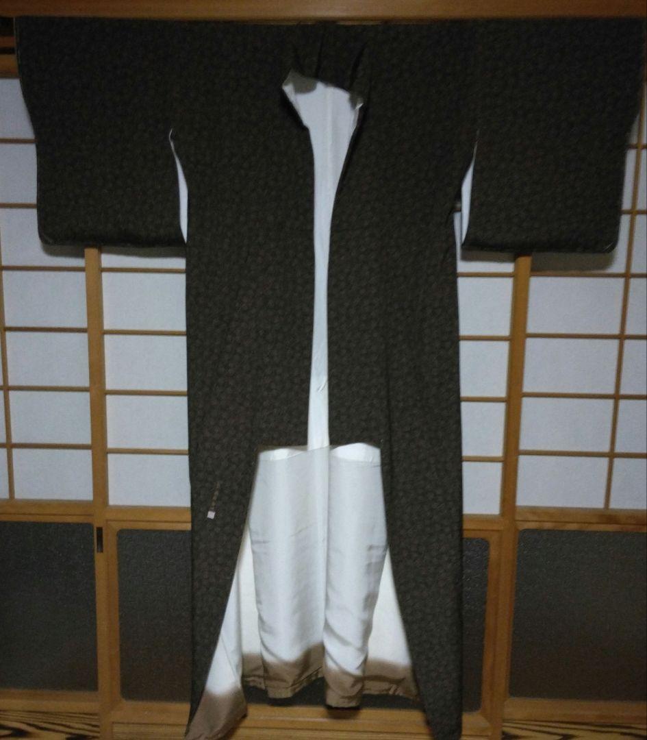 江戸小紋【黒岩秀硯】袷正絹　黒地に茶系ヤッコシャレ柄　肩身丈151裄66