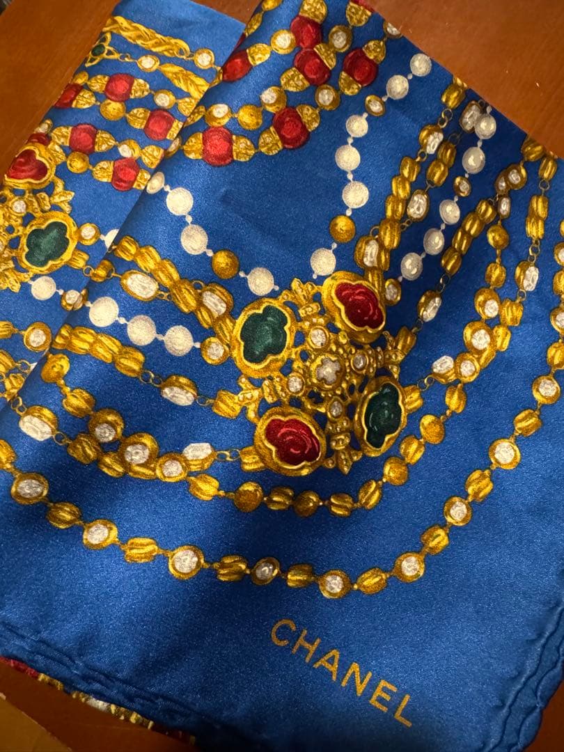 CHANEL ビーズデザイン スカーフ 90cm