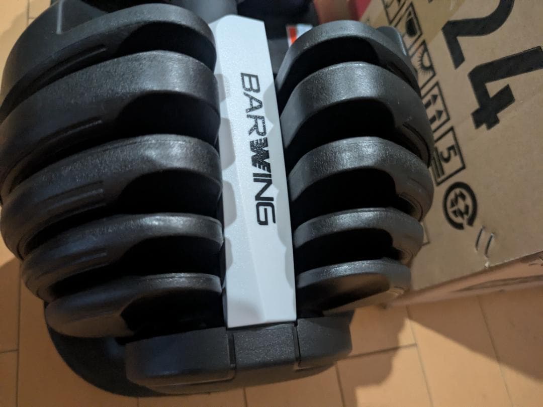 ①2025年モデル BARWING 可変式ダンベル片手で重量変更可能 24kg