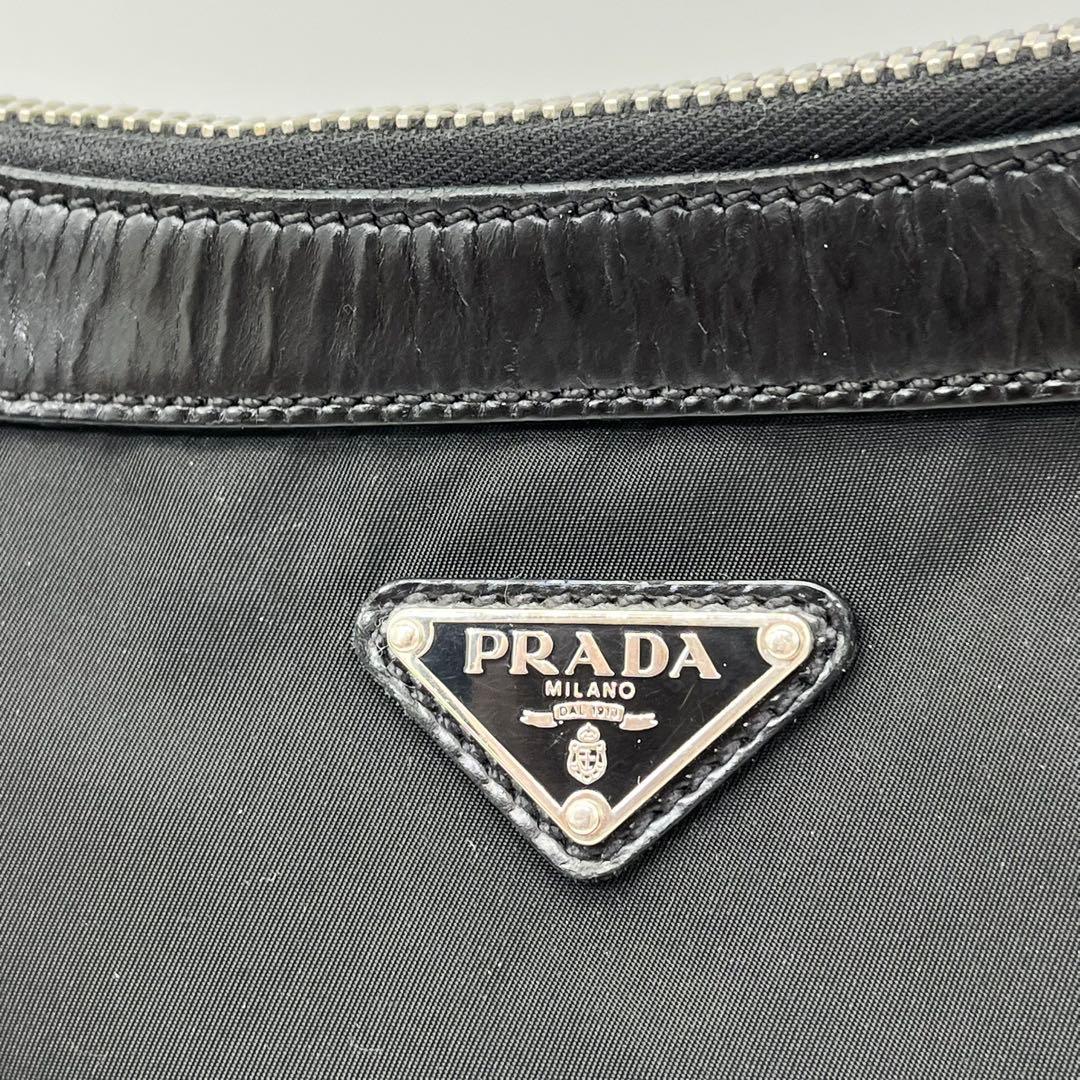 PRADA ショルダーバッグ 斜めがけ トライアングルロゴ テスートナイロン 黒