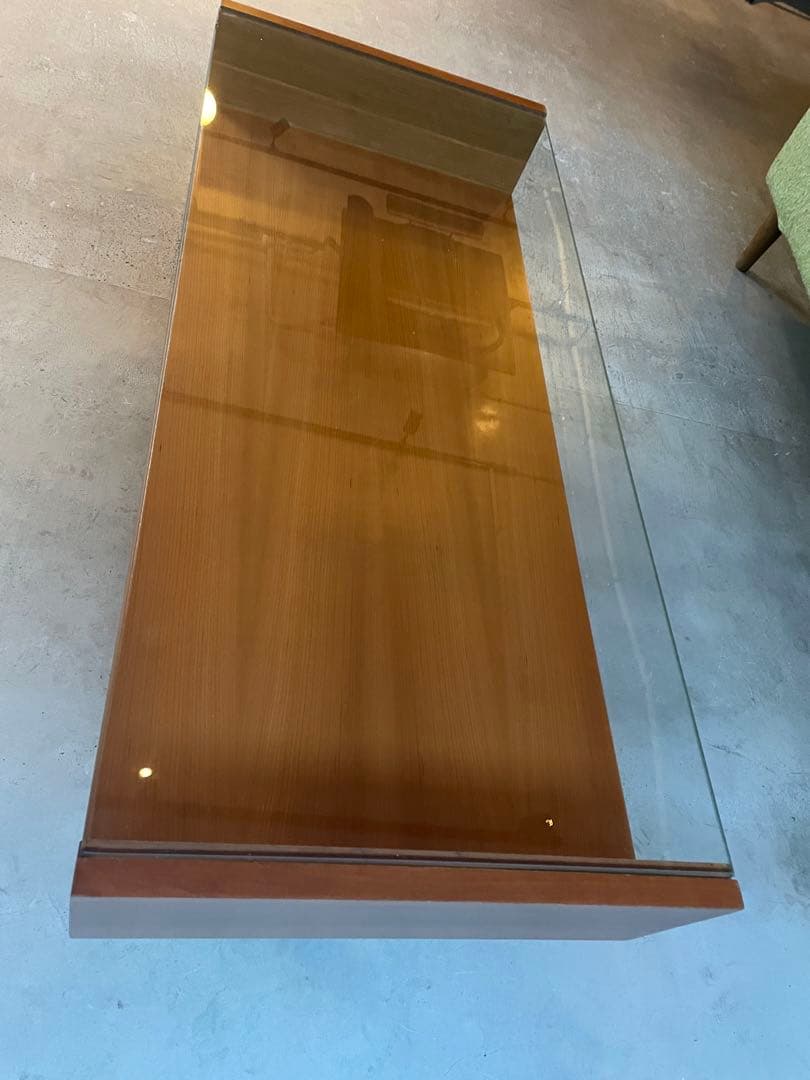 サイドテーブル