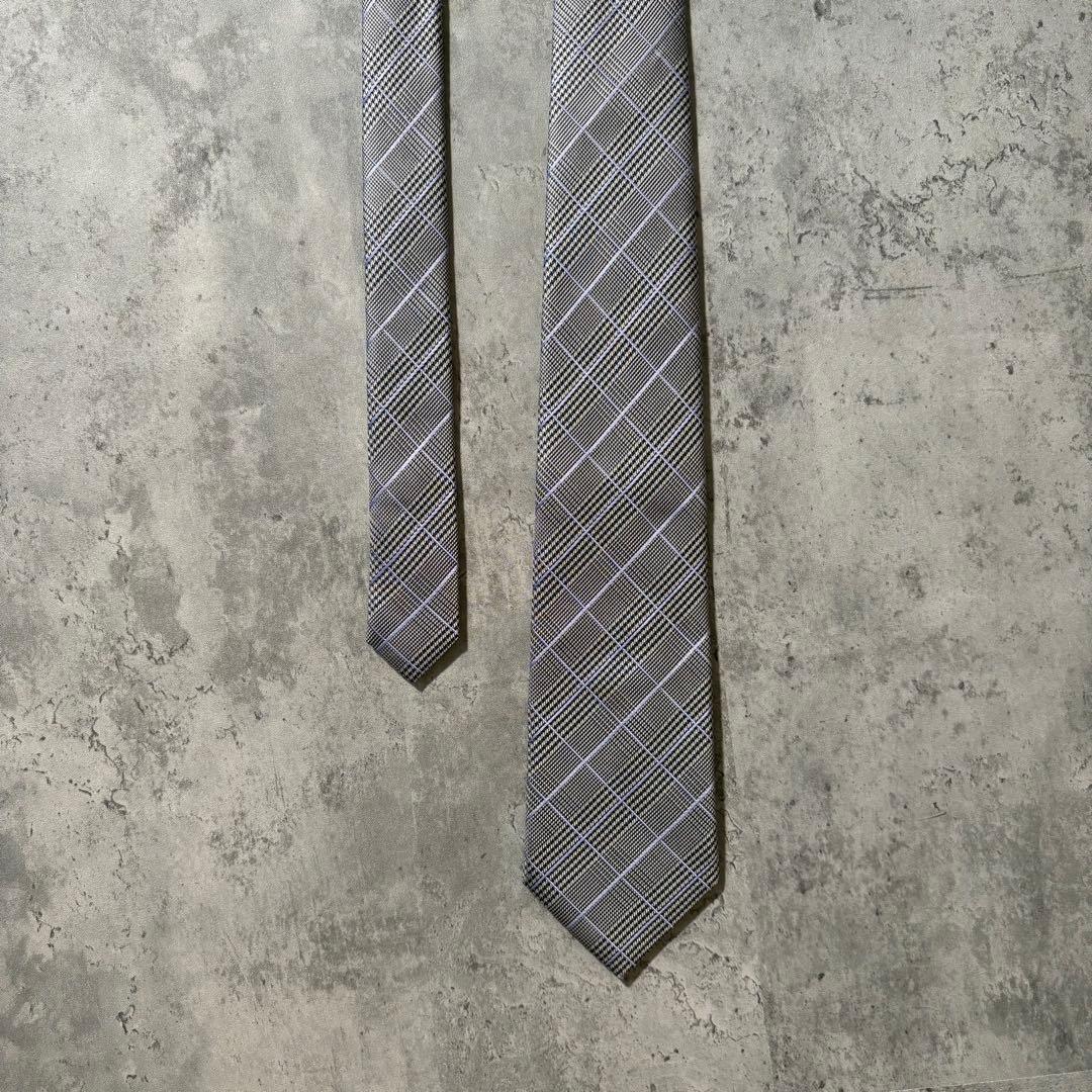 さりげないバーバリーチェックが好印象！　高級　ネクタイ　状態良好