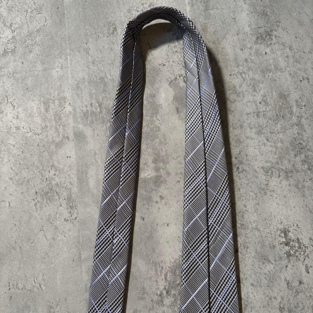 さりげないバーバリーチェックが好印象！　高級　ネクタイ　状態良好