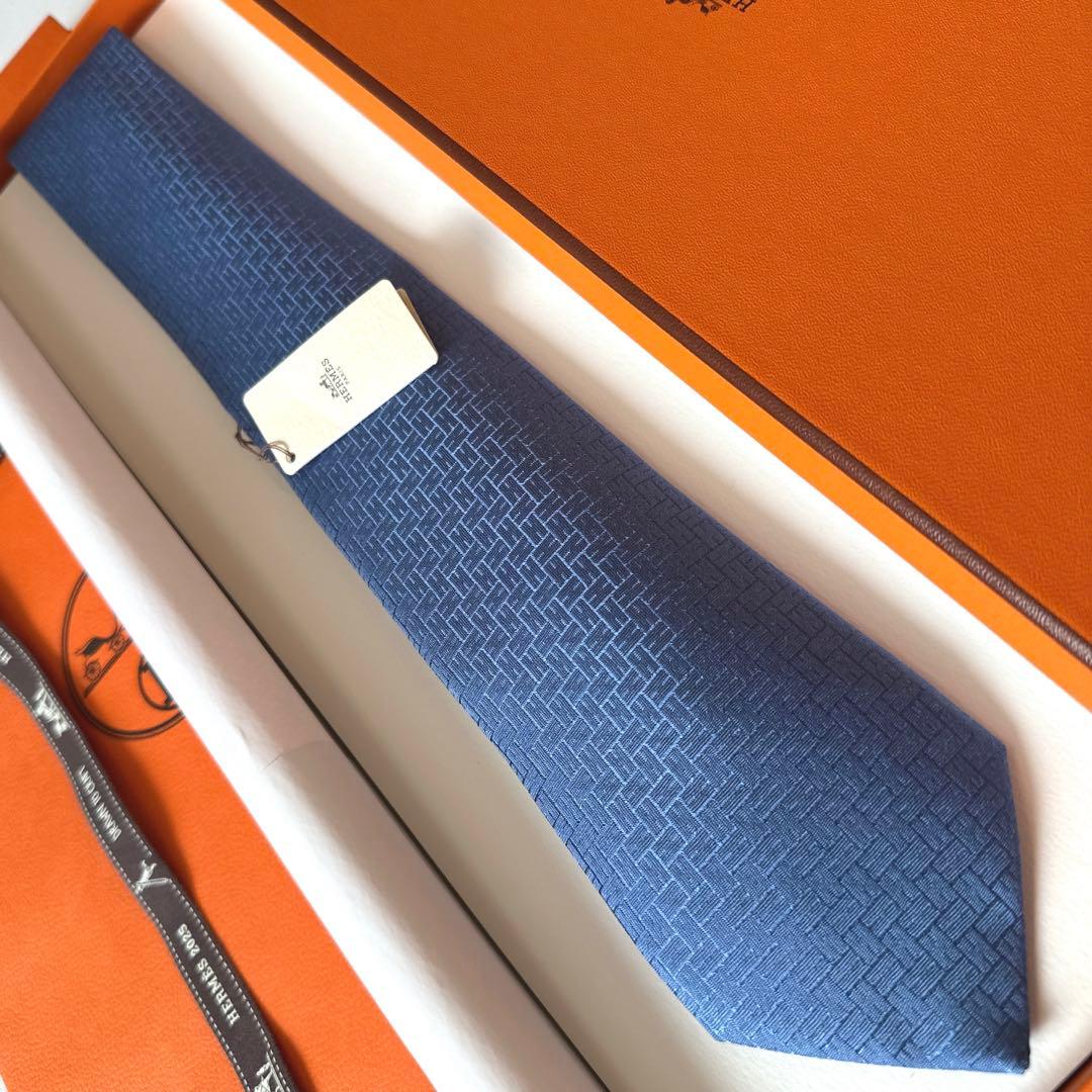 専用です。　　エルメス ネクタイ 《ファソネ H》 24 7 cm 新品 未使用