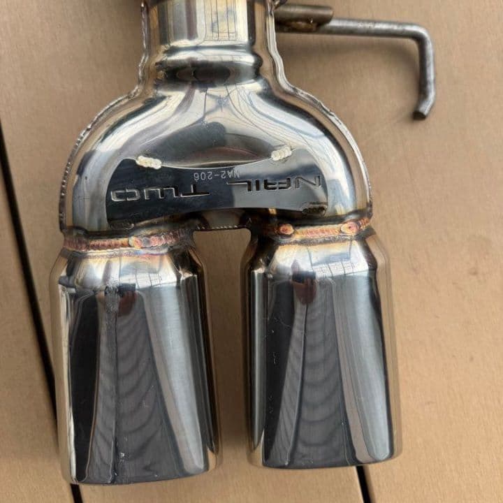 z12キューブ ロッソモデロ NailTwo マフラー