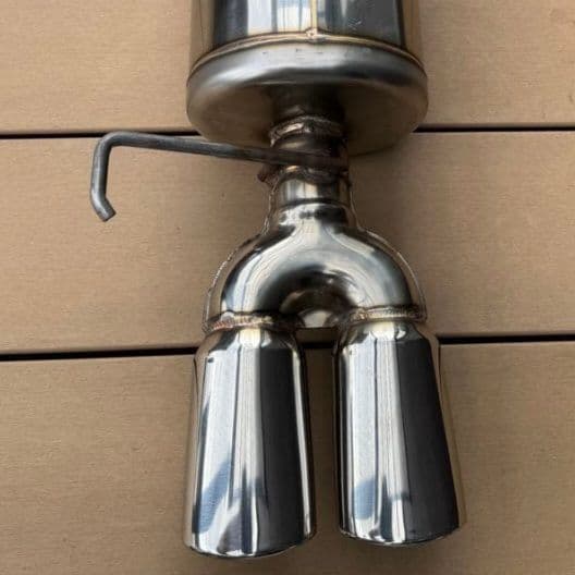 z12キューブ ロッソモデロ NailTwo マフラー