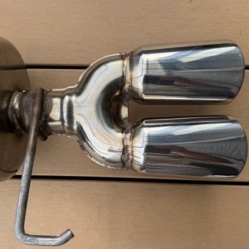 z12キューブ ロッソモデロ NailTwo マフラー