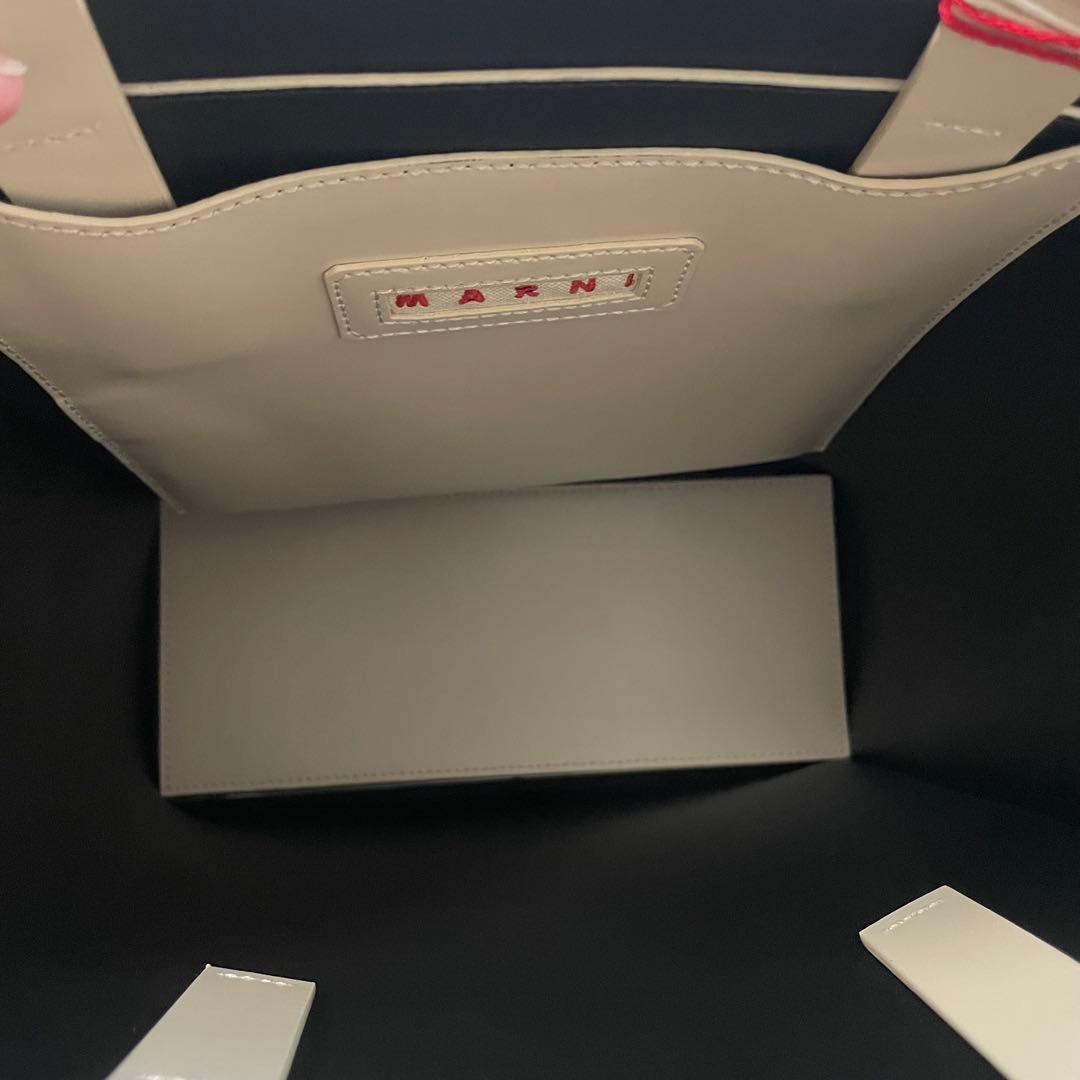 【新品未使用タグ付き】MARNI museo スモール　ベージュ