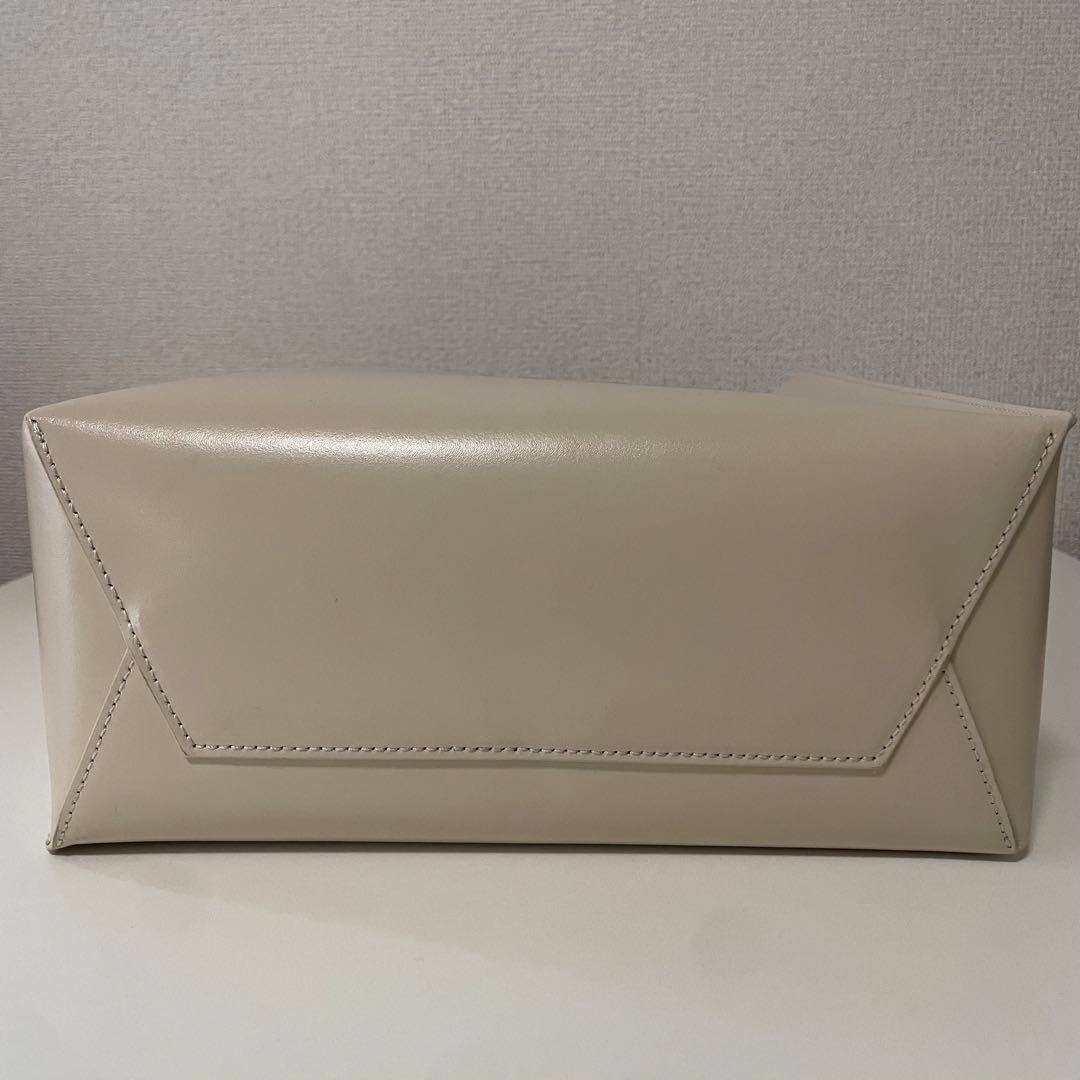 【新品未使用タグ付き】MARNI museo スモール　ベージュ