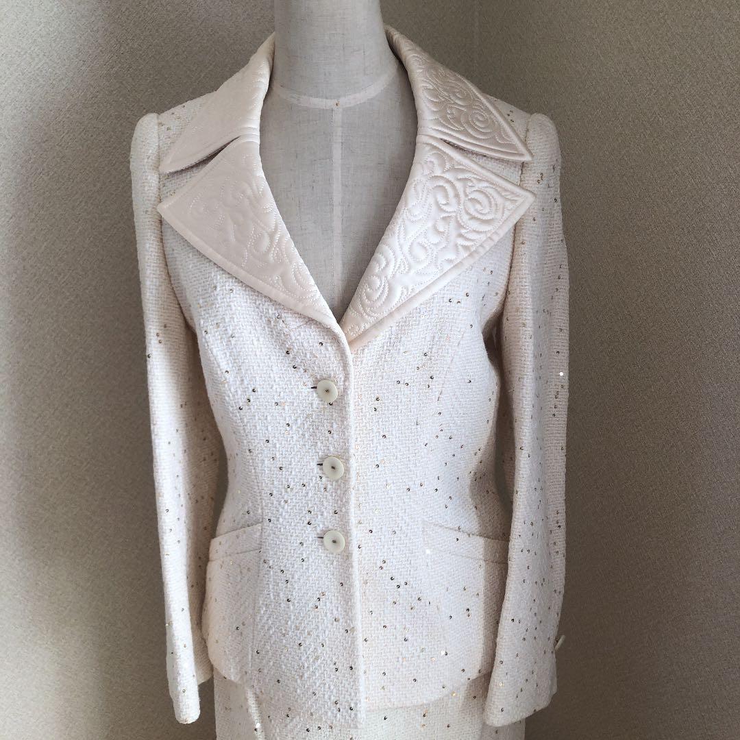 エスカーダ　スパンコールセットアップスーツ