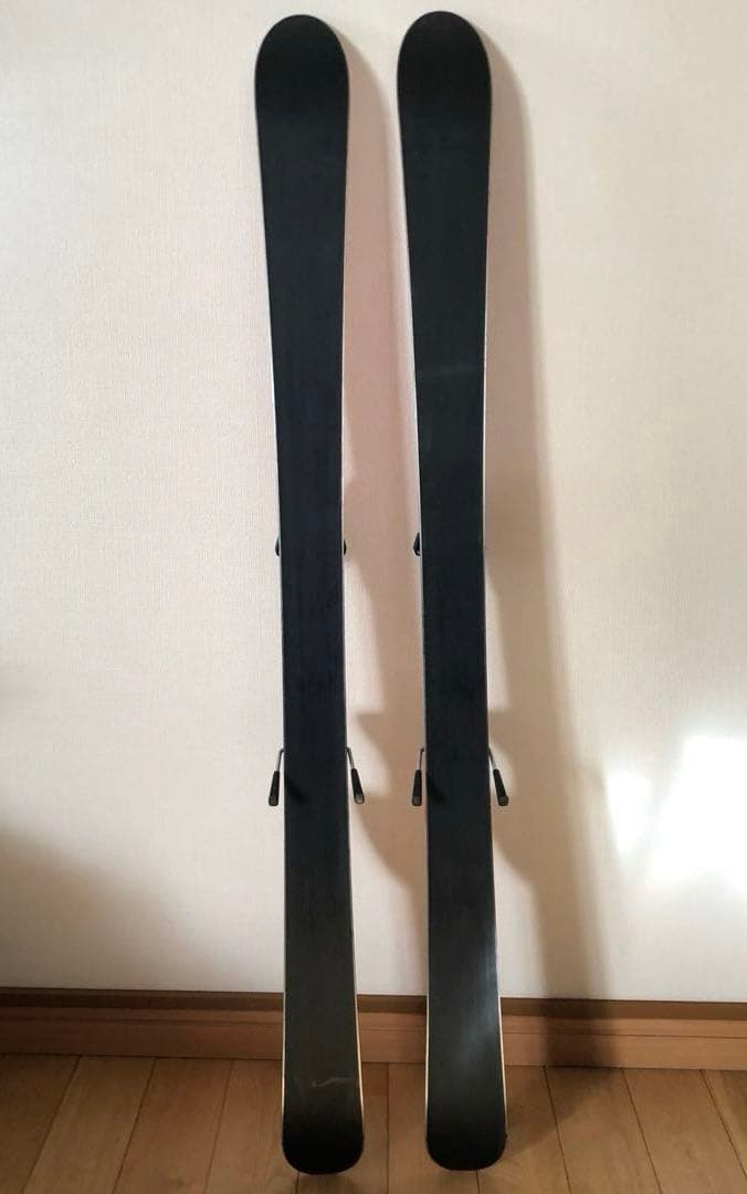 週末セール‼️子供用スキー板 ストック ブーツ おまけ付き♪