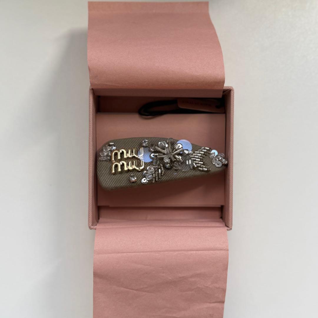 新品未使用❗️miumiu ミュウミュウ ビジュー バレッタ