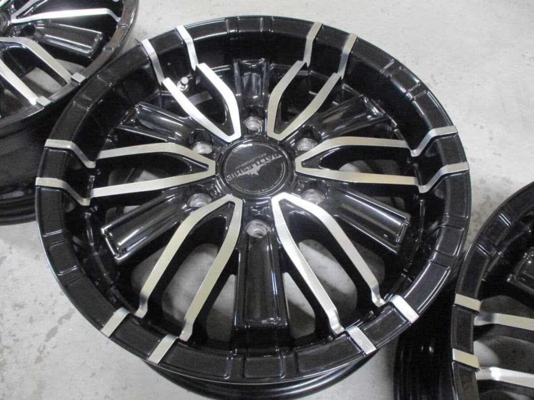 izumi様　ハイエース200/レジアス/コモ/キャラバンE25