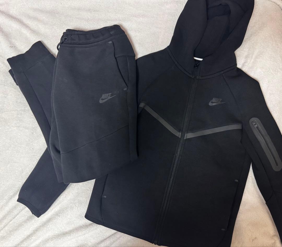 NIKEテックフリース (キッズサイズ)