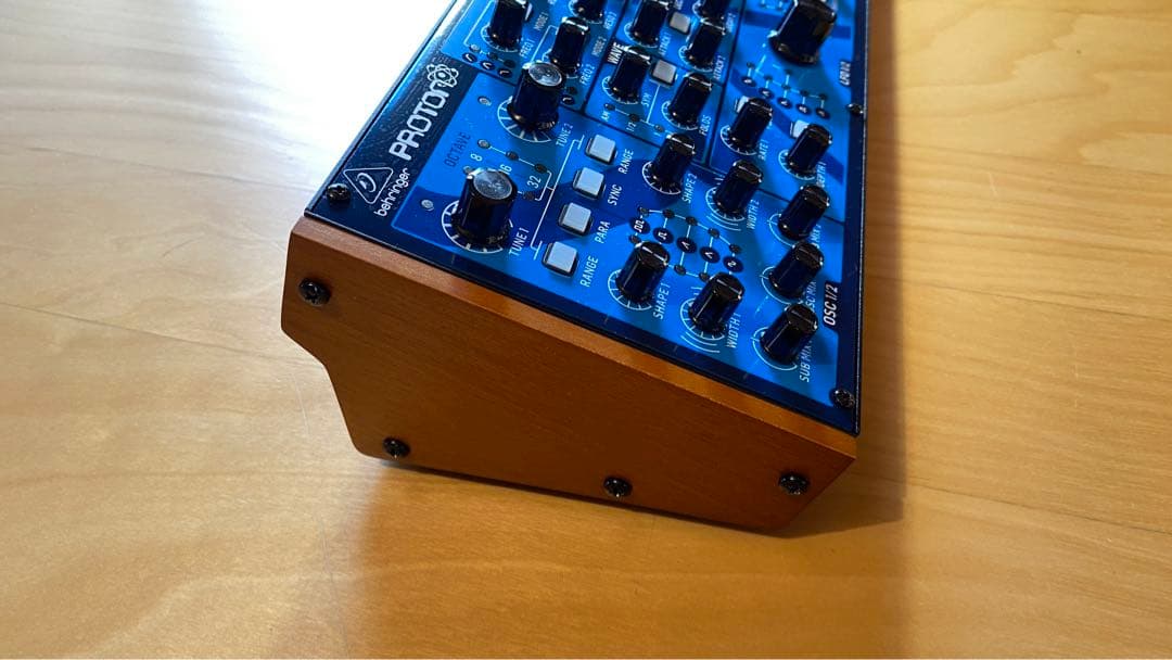 鍵盤楽器 Behringer Proton