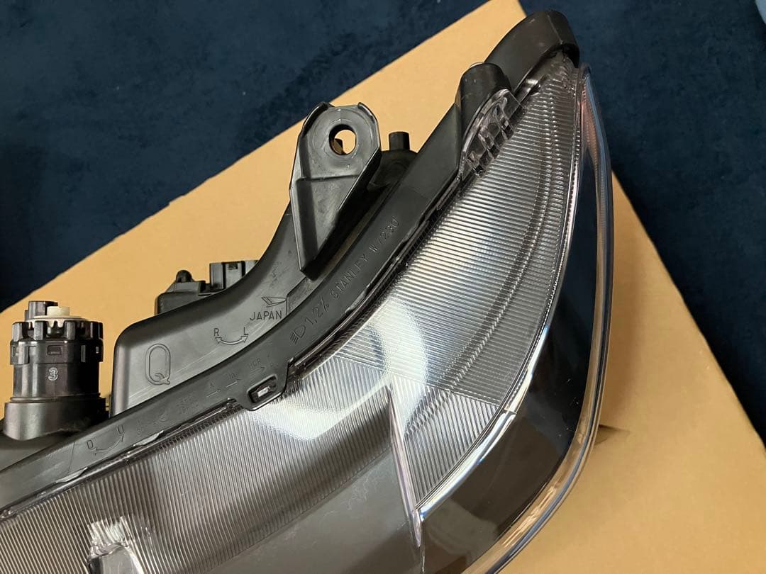 タントファンクロス LA650S LEDヘッドライト 左側