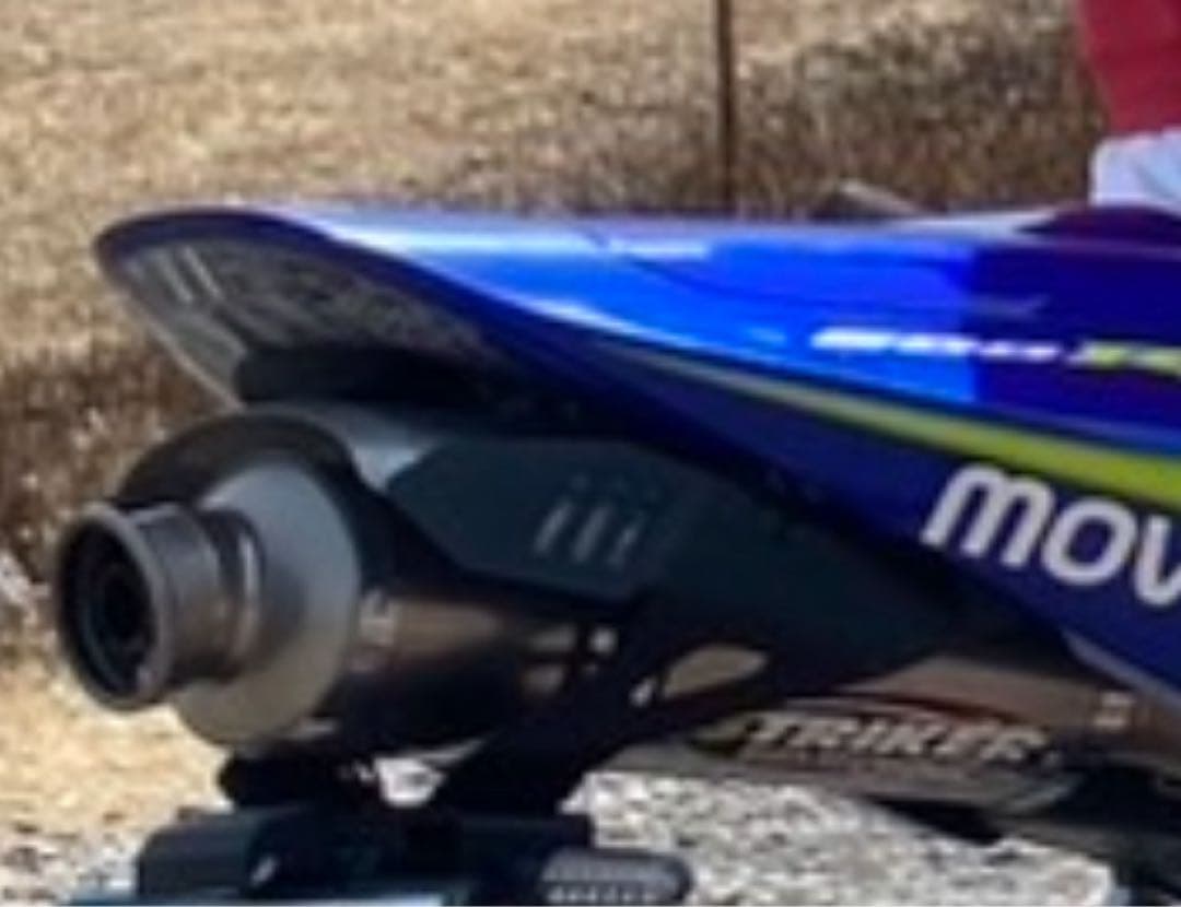 STRIKER ストライカー　スリップオン　CBR600RR PC37後期