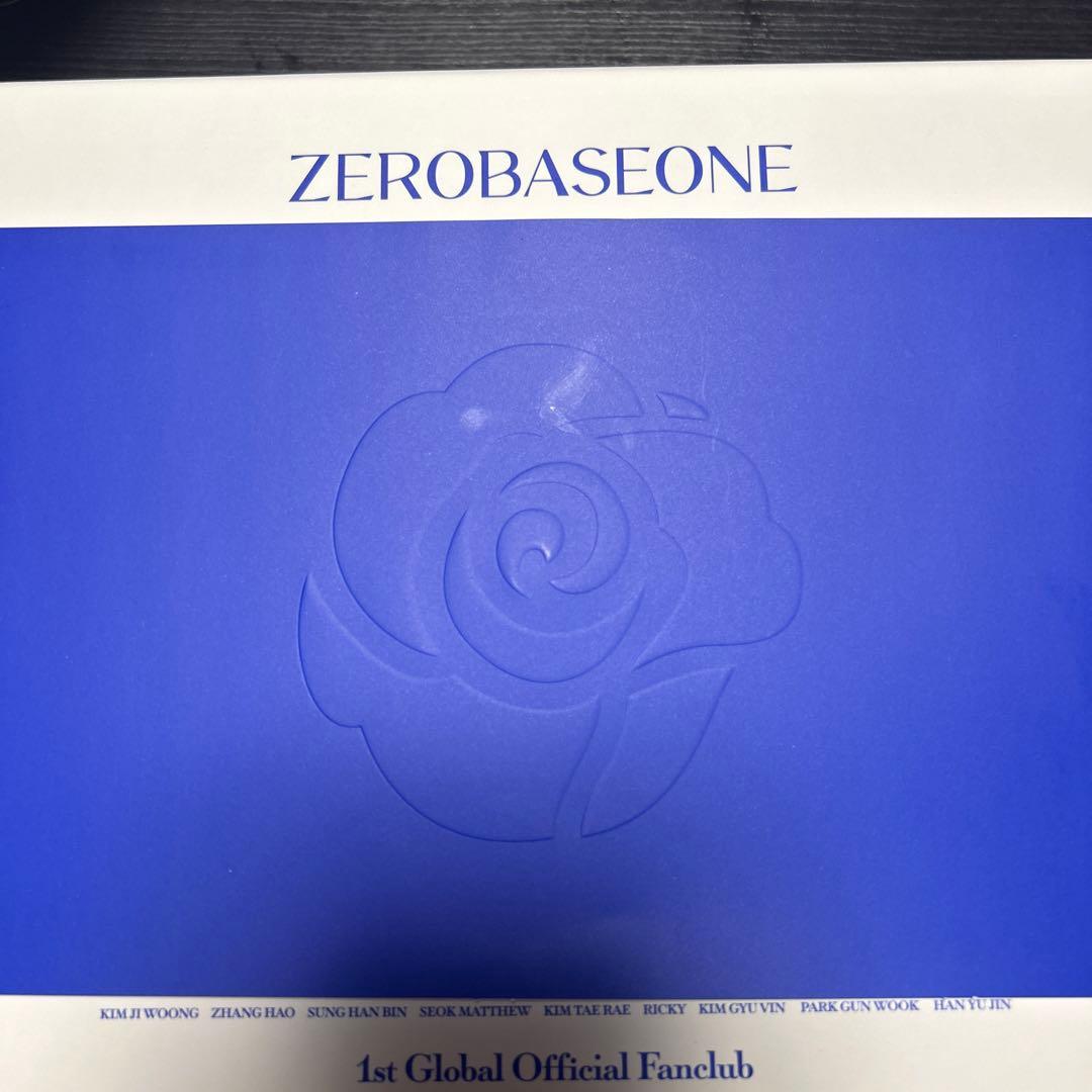 ゼロベースワン ファンクラブキット