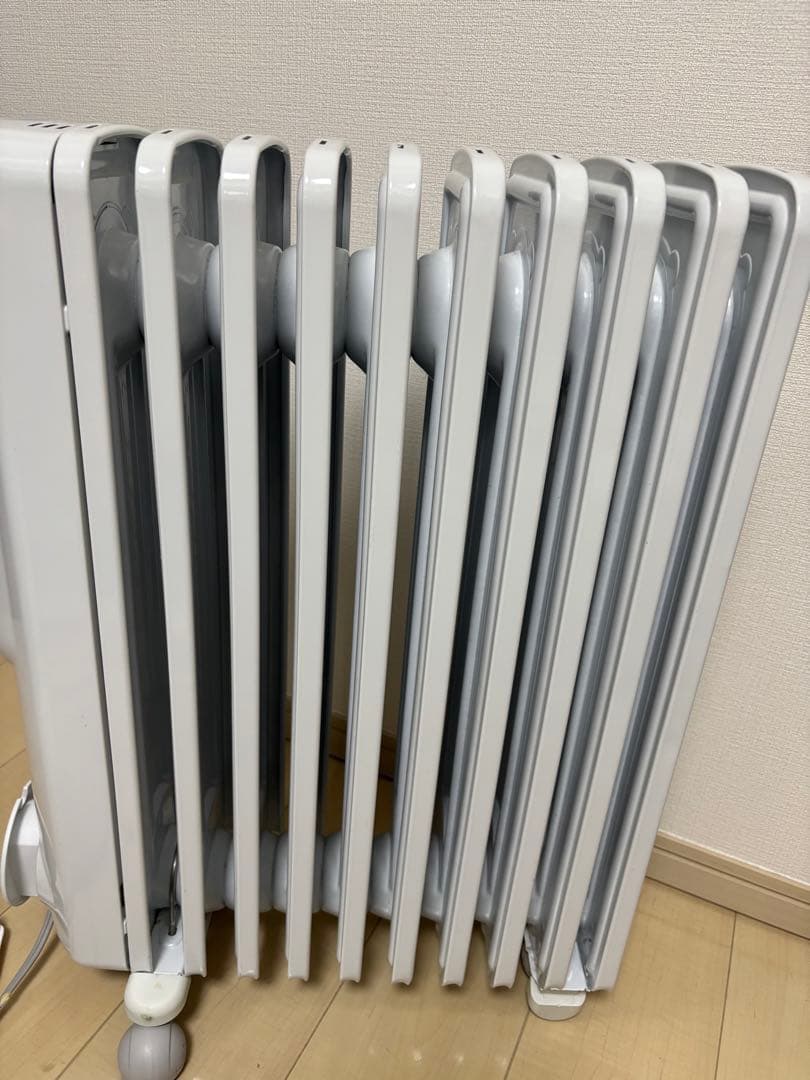 デロンギオイルヒーター RHJ35M1015-LG 10～13畳