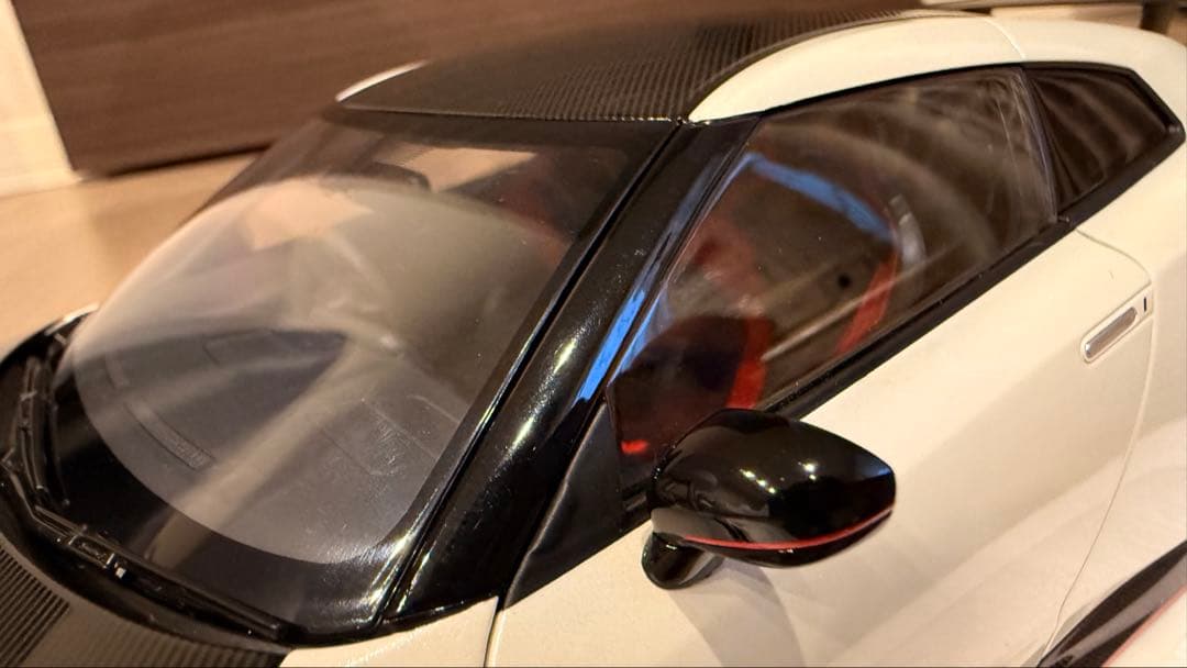 AUTOart NISSAN R35 GT-R NISMO ホワイトパール