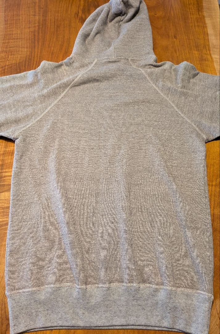 ヒステリックグラマー　パーカー　グレー