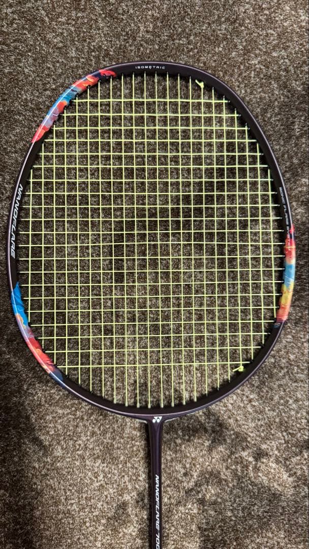 【美品】ヨネックス ナノフレア700プロ 5UG6