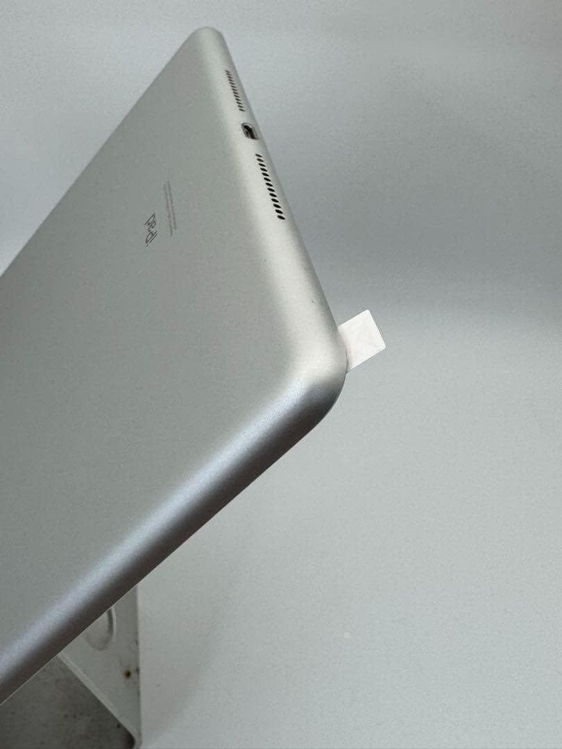 ipad 2020 第8世代128GB シルバー