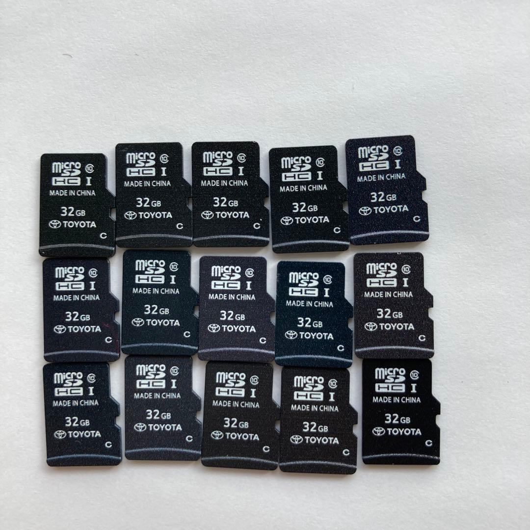 TOYOTA 32GB microSDカード