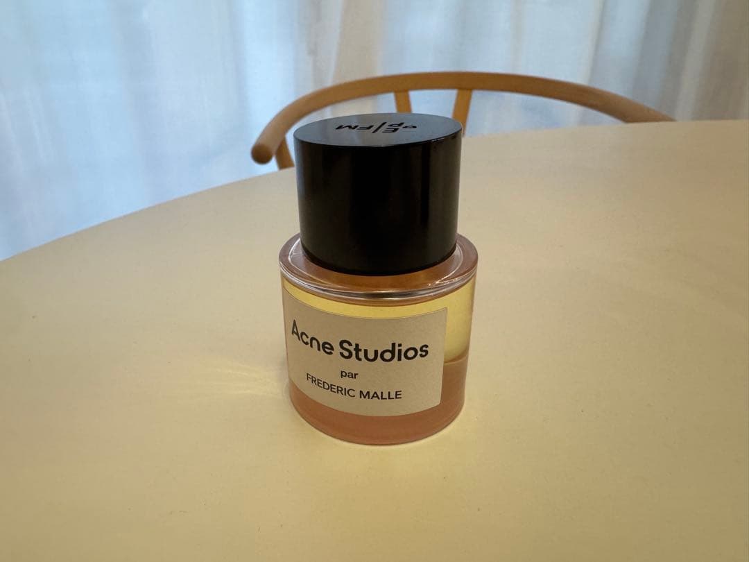 acne studios 香水