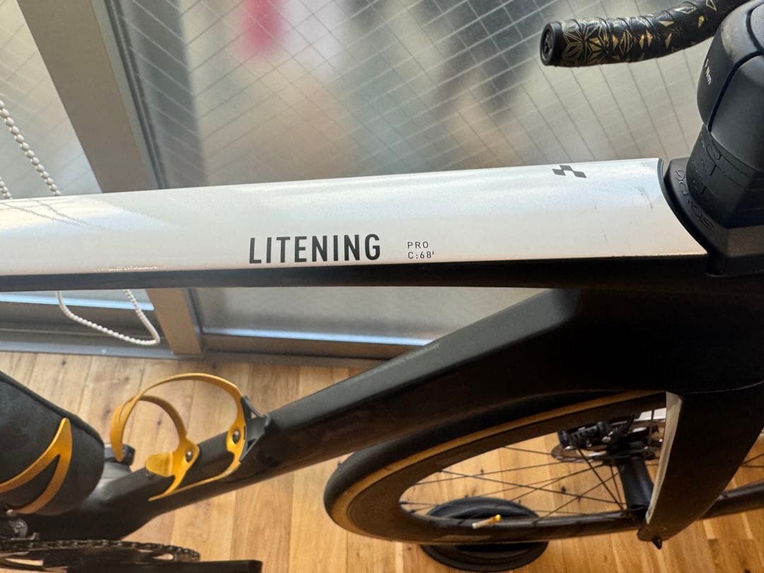 完成車CUBE Lightning C68x Di2 52 Zipp404パワメ