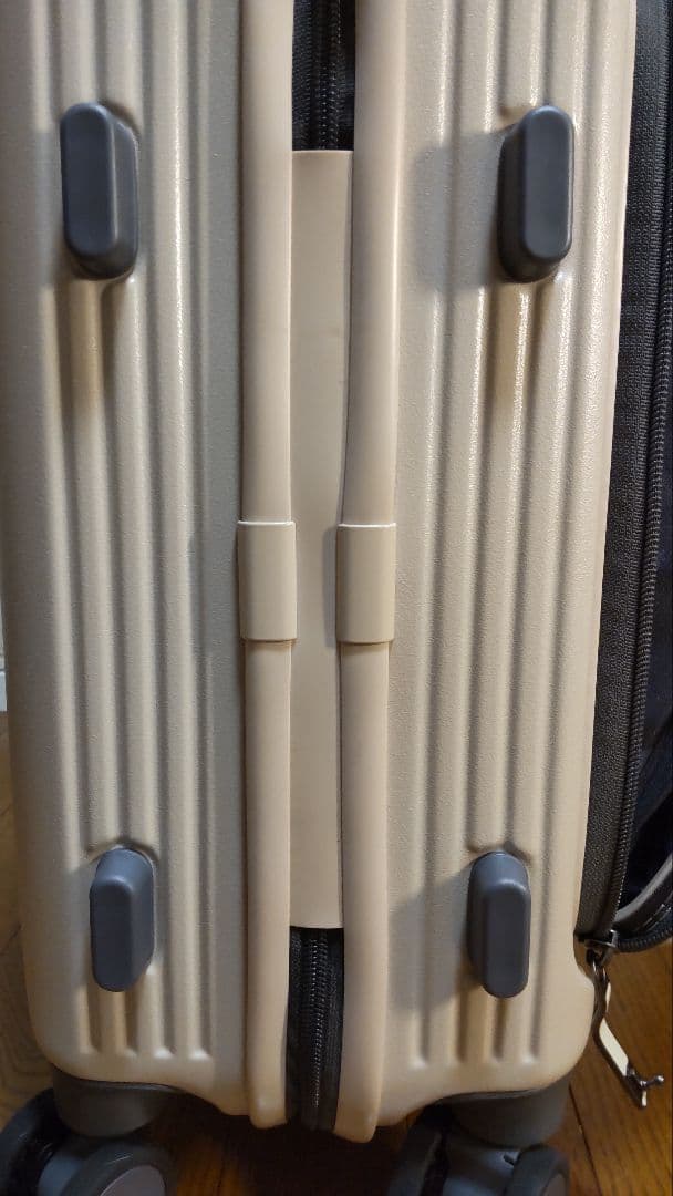 innovator 21L スーツケース バニラ イノベーター