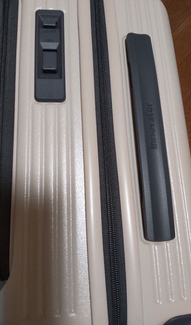 innovator 21L スーツケース バニラ イノベーター