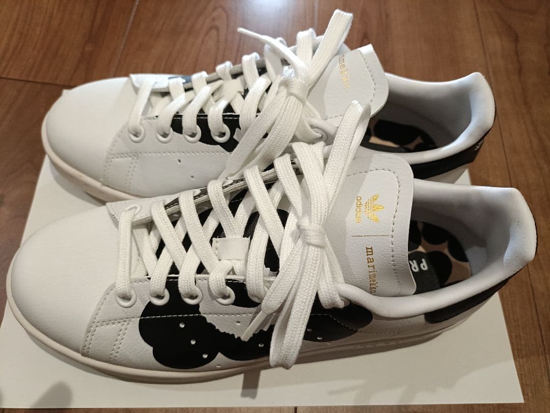 【正規販売終了商品】アディダス　スタンスミス　マリメッコ　ウニッコ