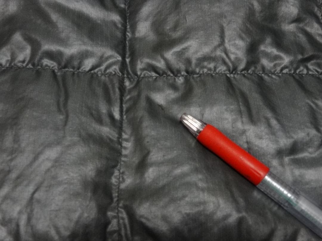 希少　旧ロゴ　オールド　モンベル　プルーオーバー　ダウンベスト　ガンメタ　M～L