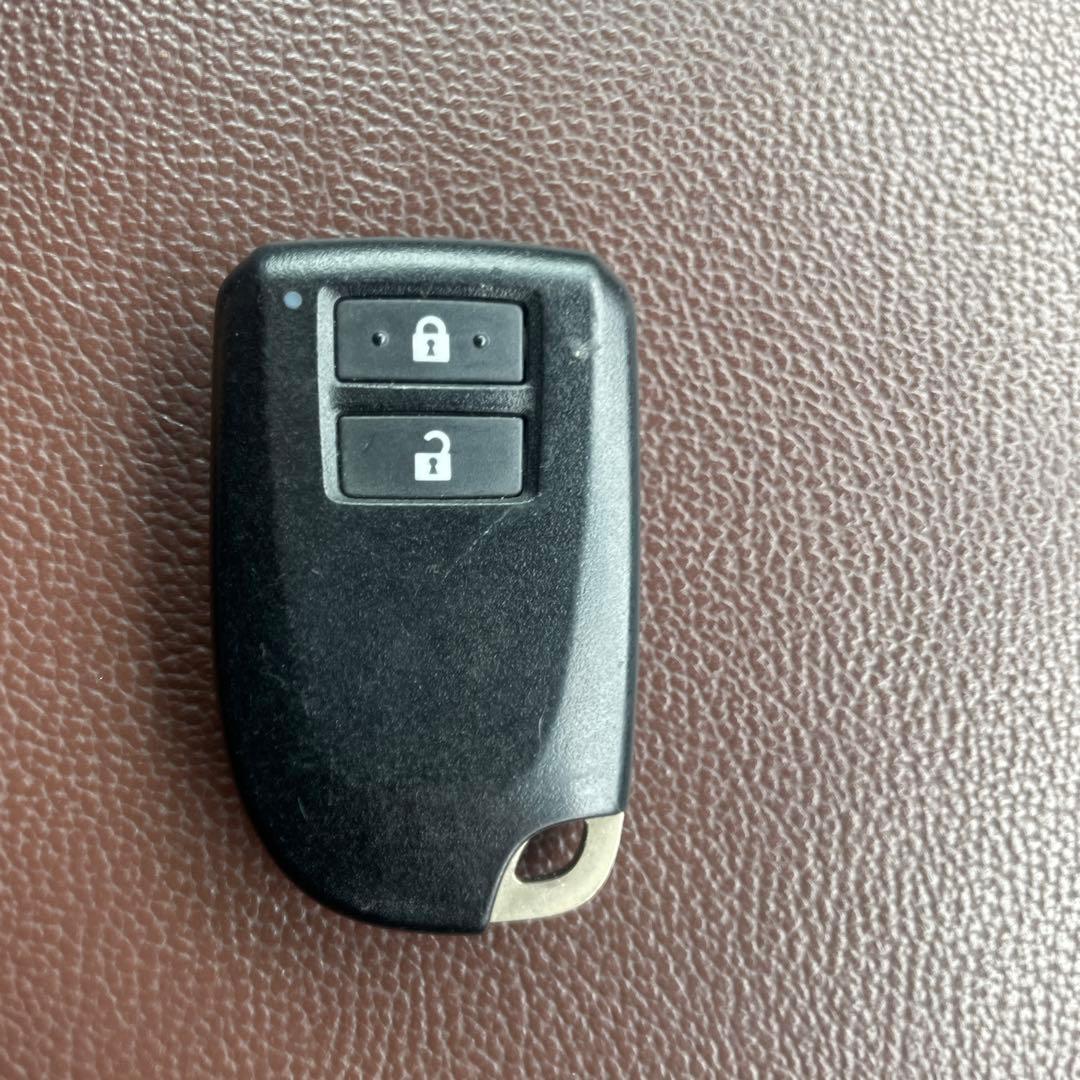 トヨタ ハイエース　スマートキー