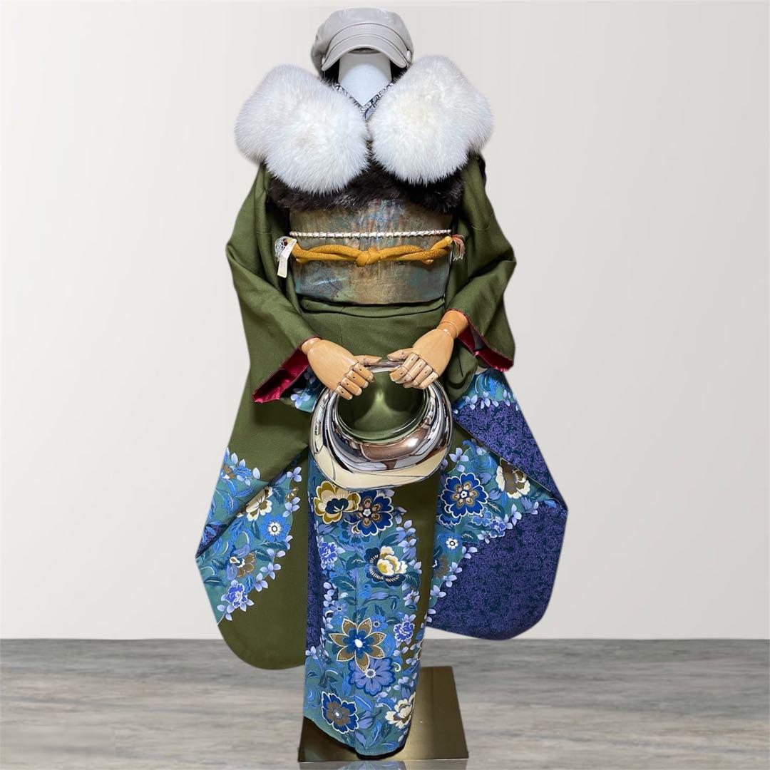 山本寛斎 グリーン 落款あり ファーショール付き 振袖 フルセット